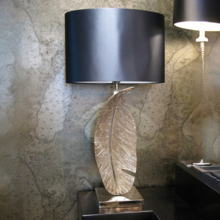Luxury Feather Metal Table Lamp with Black Shade